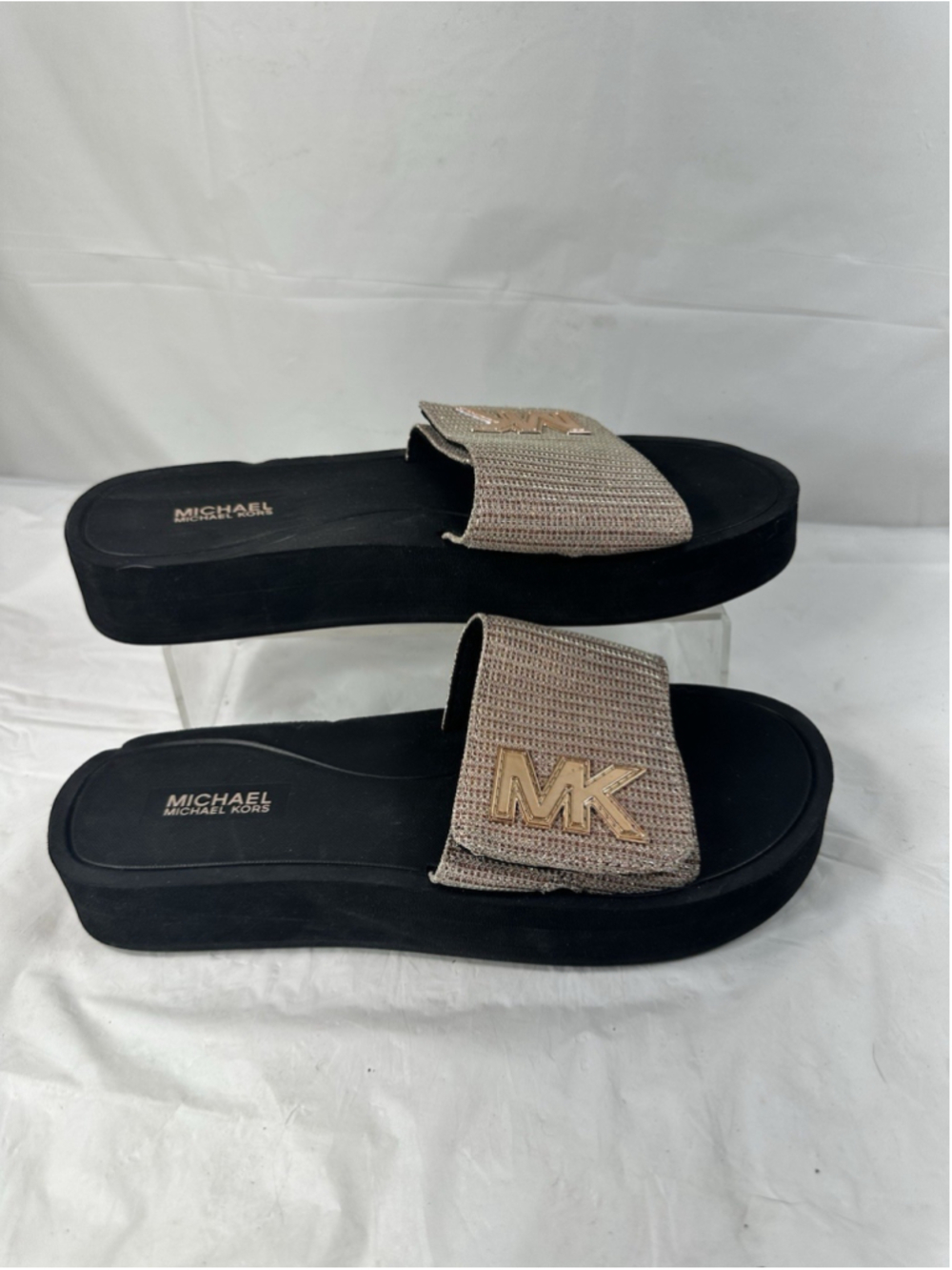 Michael Kors MK Logo Slide Sz 8 Sandals - Picture 2 of 15